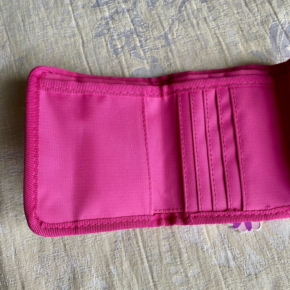 Hello Kitty Wallet 2011 - Picture 6 of 13
